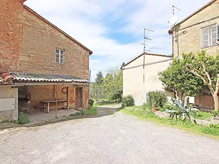 Immagine 26 di Rustico / casale in vendita  in via solferino a Terricciola