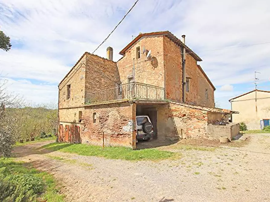 Immagine 27 di Rustico / casale in vendita  in via solferino a Terricciola