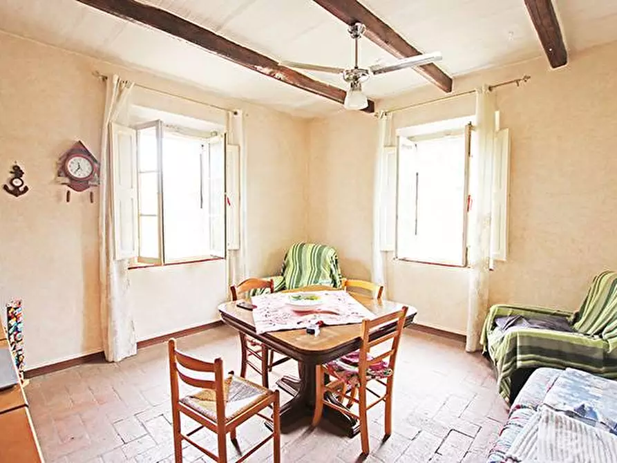 Immagine 36 di Rustico / casale in vendita  in via solferino a Terricciola