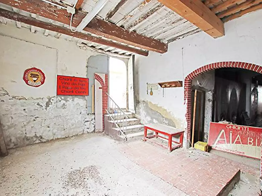 Immagine 45 di Rustico / casale in vendita  in via solferino a Terricciola