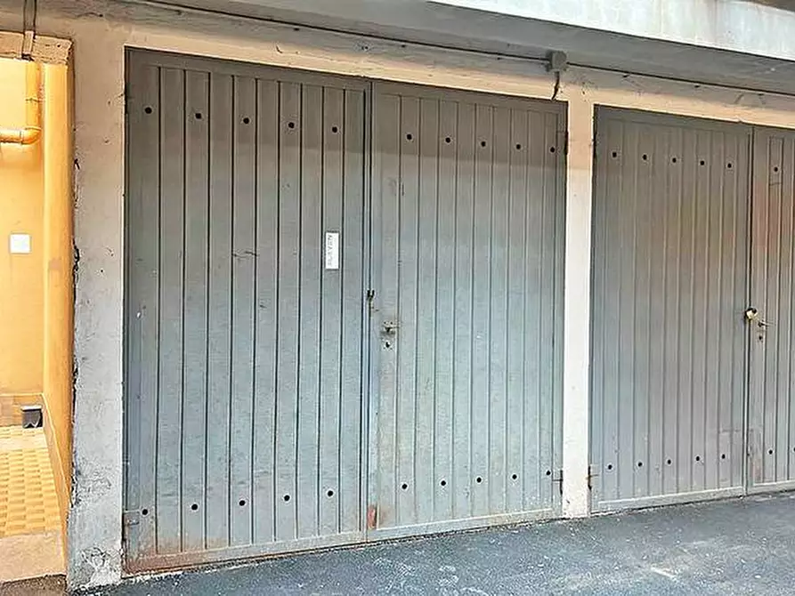 Immagine 3 di Box auto in vendita  in via bonomelli a Bergamo