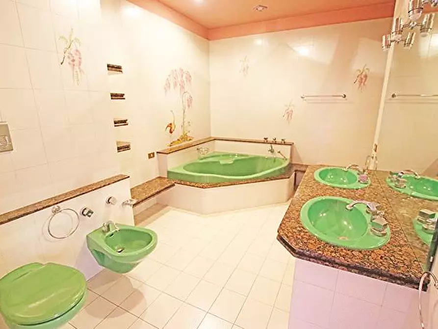 Immagine 20 di Villa in vendita  in via ippolito nievo a Mozzo