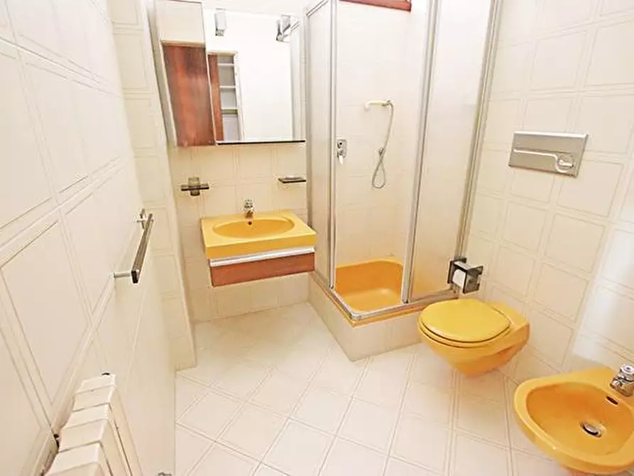 Immagine 23 di Villa in vendita  in via ippolito nievo a Mozzo