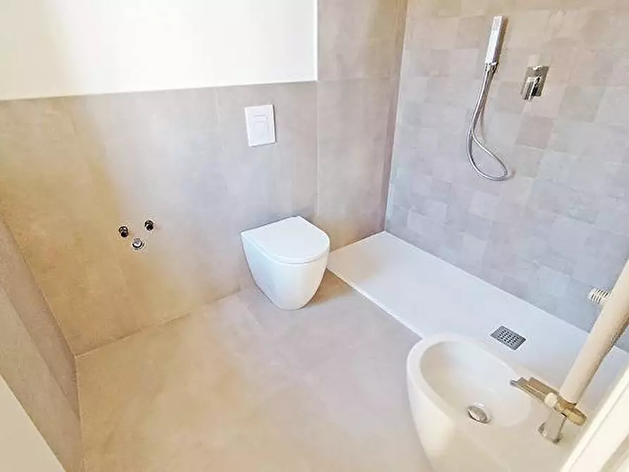 Immagine 13 di Appartamento in vendita  in via matris domini a Bergamo