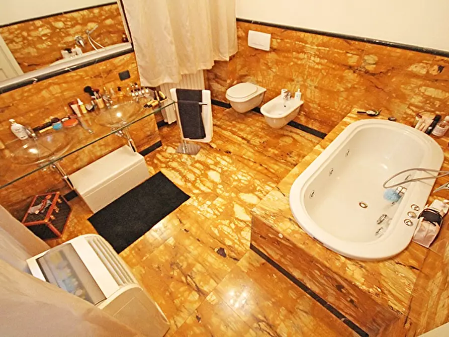 Immagine 8 di Appartamento in vendita  in Piazza Pellegrini a Pisogne