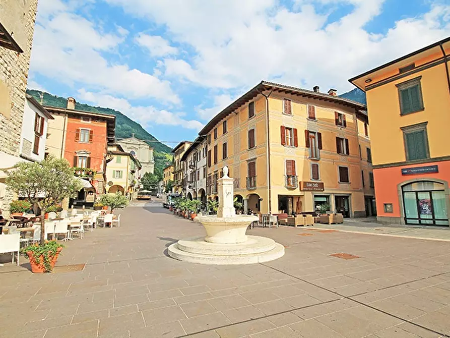 Immagine 10 di Appartamento in vendita  in Piazza Pellegrini a Pisogne