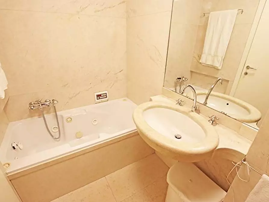 Immagine 20 di Casa indipendente in vendita  in via Borgo Canale a Bergamo