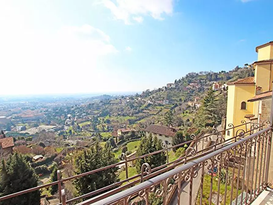 Immagine 25 di Casa indipendente in vendita  in via Borgo Canale a Bergamo