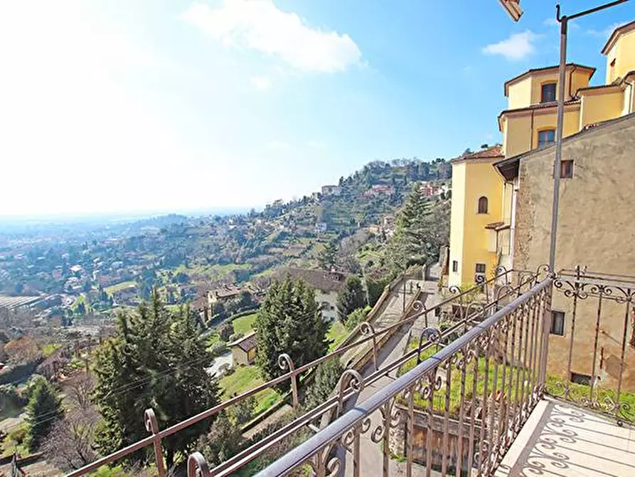 Immagine 33 di Casa indipendente in vendita  in via Borgo Canale a Bergamo