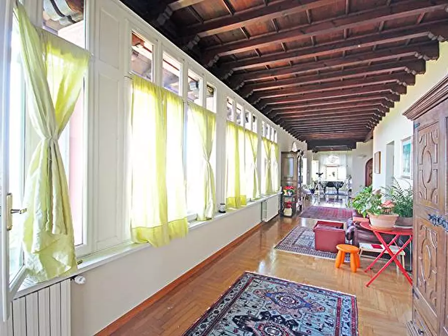 Immagine 10 di Attico in vendita  in via colle dei roccoli a Bergamo