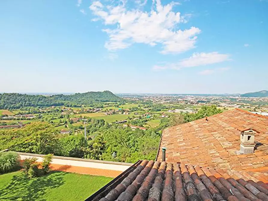 Immagine 5 di Attico in vendita  in via colle dei roccoli a Bergamo