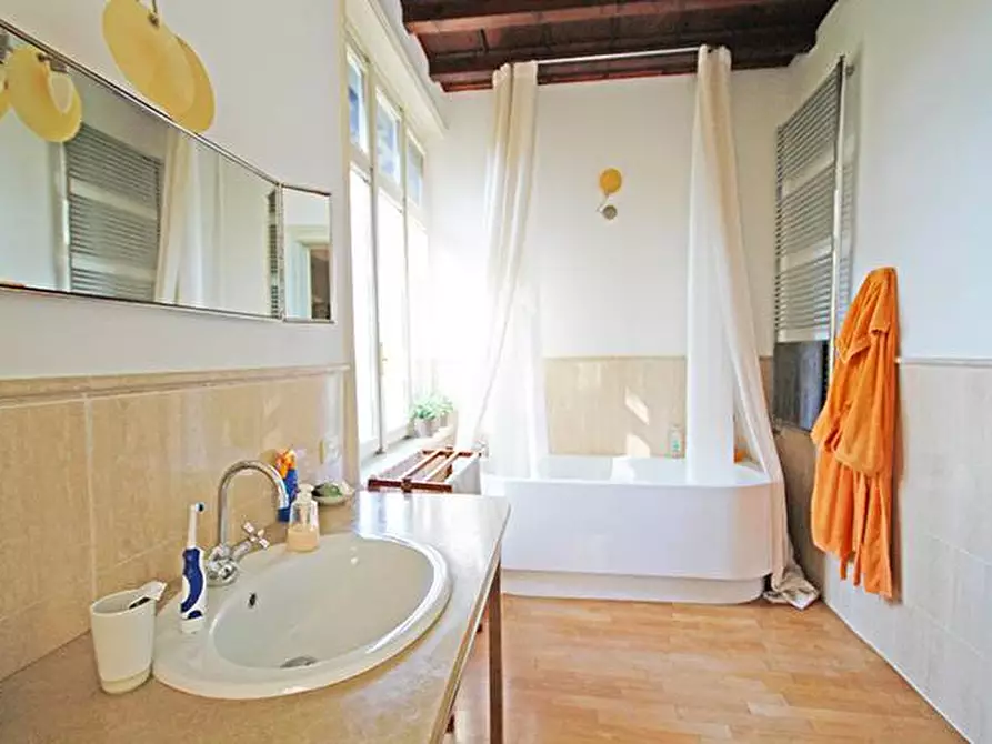 Immagine 20 di Attico in vendita  in via colle dei roccoli a Bergamo