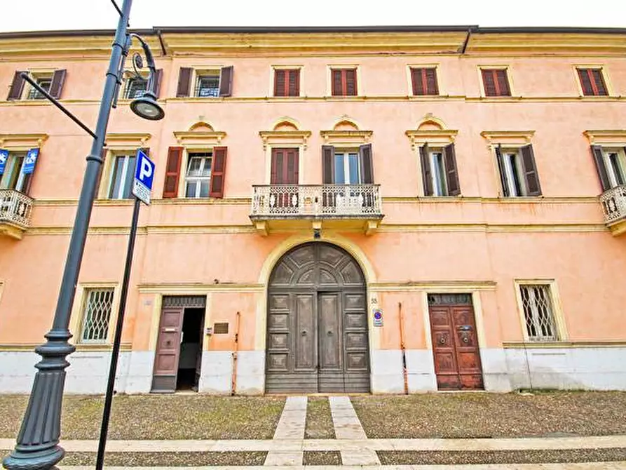 Immagine 2 di Ufficio in affitto  in Corso Vittorio Emanuele a Villafranca Di Verona