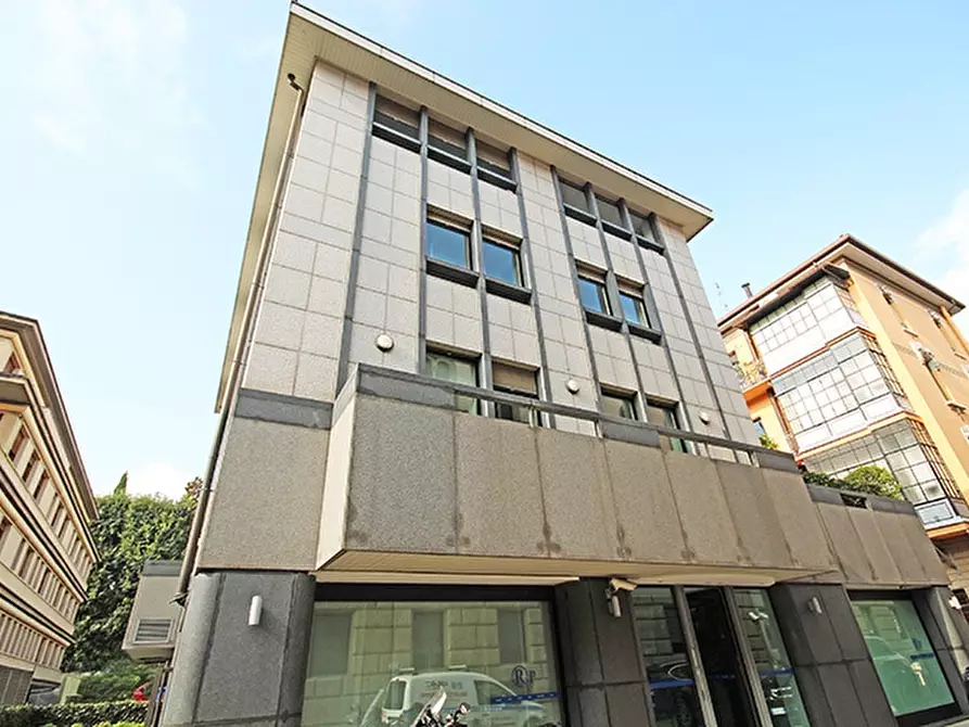 Immagine 2 di Ufficio in affitto  in Viale Vittorio Emanuele Ii a Bergamo