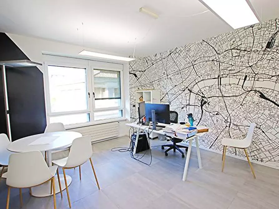 Immagine 12 di Ufficio in affitto  in Viale Vittorio Emanuele Ii a Bergamo