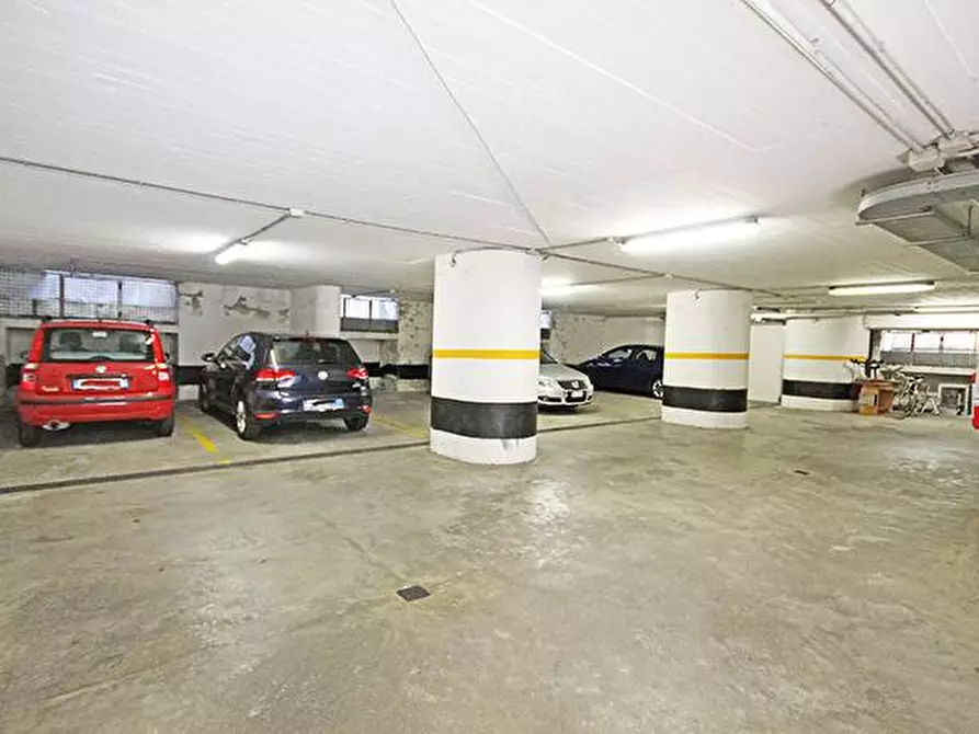 Immagine 43 di Ufficio in affitto  in Viale Vittorio Emanuele Ii a Bergamo