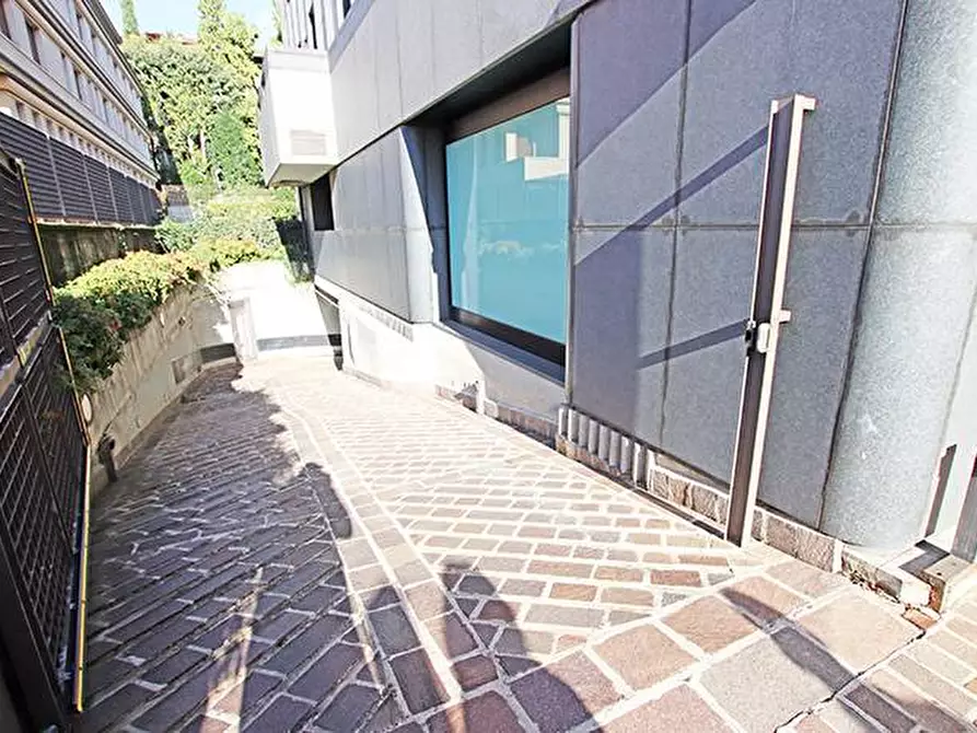 Immagine 45 di Ufficio in affitto  in Viale Vittorio Emanuele Ii a Bergamo