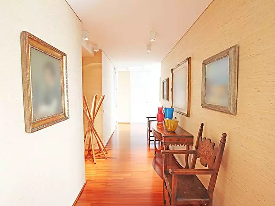 Immagine 15 di Appartamento in vendita  in via garibaldi a Bergamo