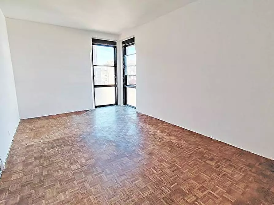 Immagine 7 di Appartamento in vendita  in via mazzini a Bergamo