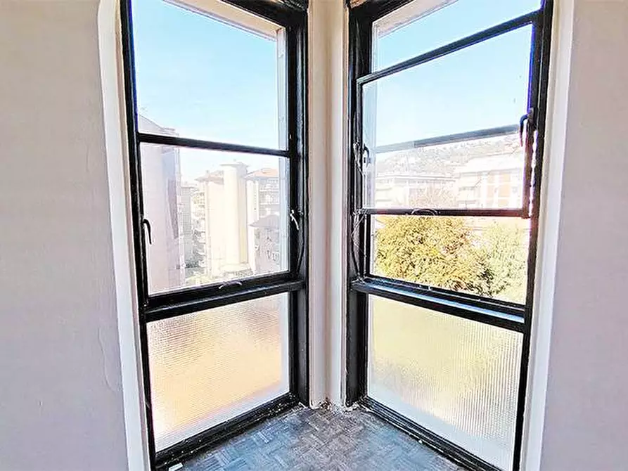 Immagine 9 di Appartamento in vendita  in via mazzini a Bergamo