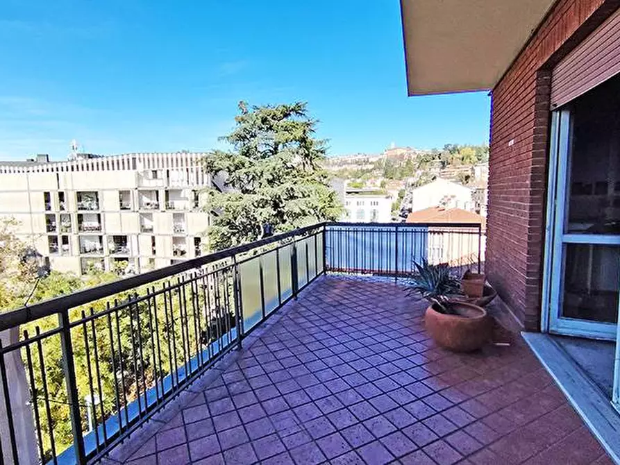 Immagine 6 di Appartamento in vendita  in via nullo a Bergamo