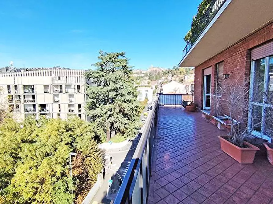 Immagine 9 di Appartamento in vendita  in via nullo a Bergamo
