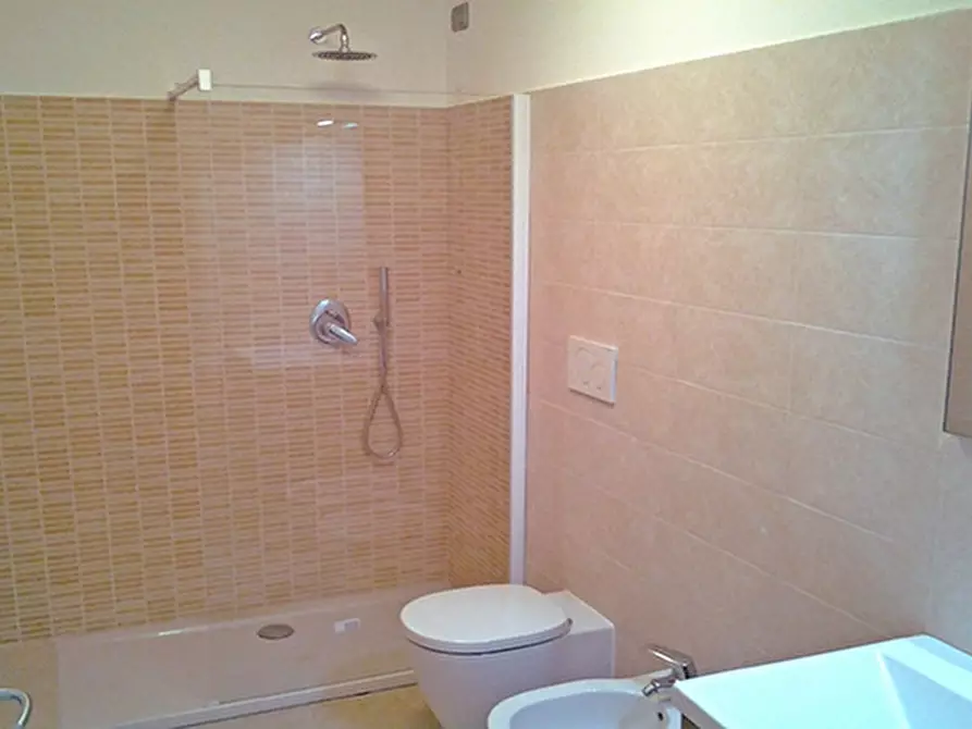 Immagine 6 di Appartamento in affitto  in piazza udine a Milano