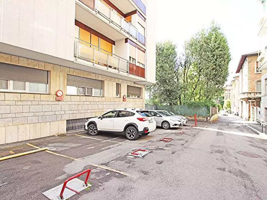 Immagine 12 di Appartamento in affitto  in via locatelli a Bergamo