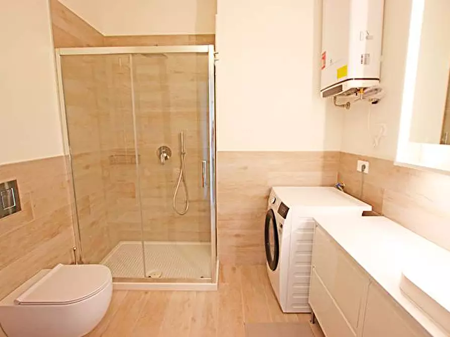 Immagine 10 di Appartamento in affitto  in via locatelli a Bergamo