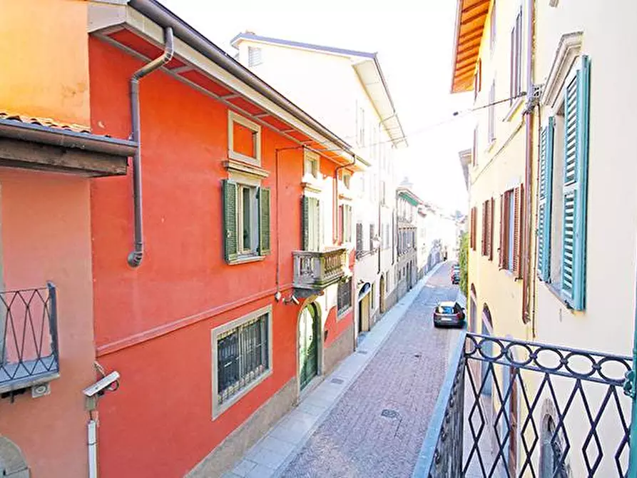 Immagine 4 di Appartamento in affitto  in via Pignolo 116 a Bergamo