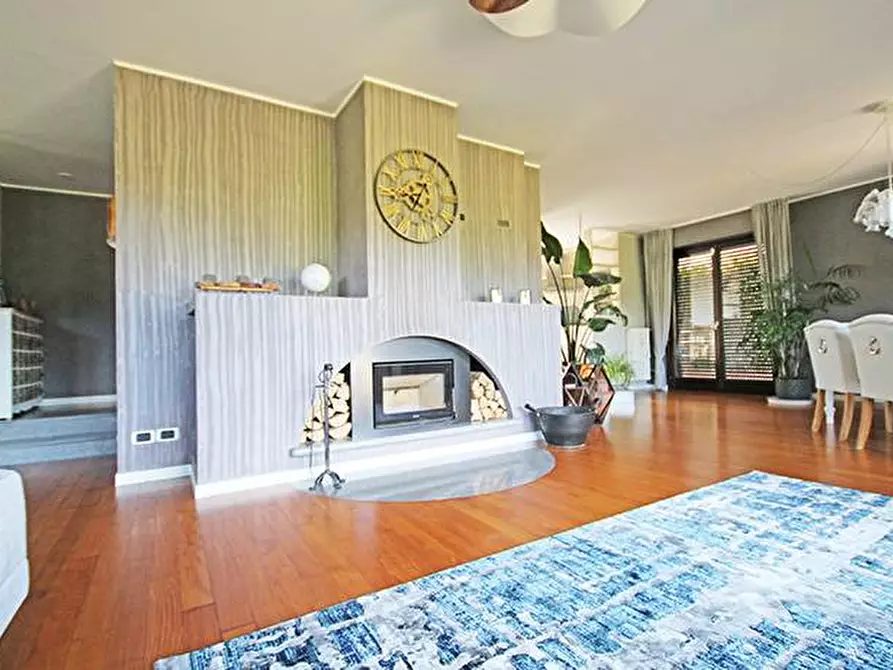 Immagine 15 di Villa in vendita  a Palazzago