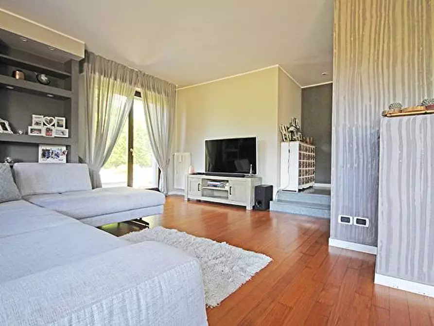 Immagine 16 di Villa in vendita  a Palazzago