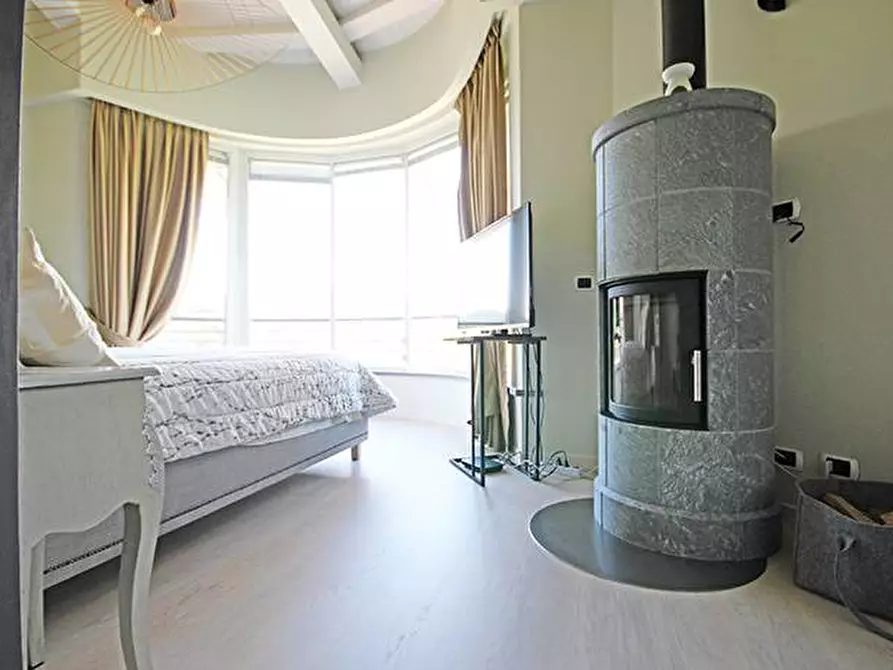 Immagine 25 di Villa in vendita  a Palazzago