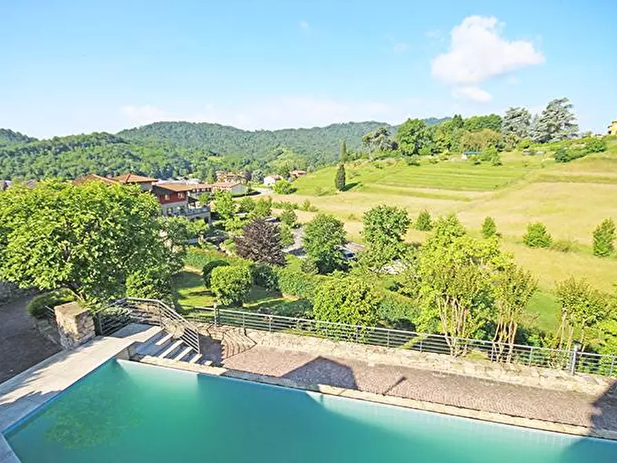 Immagine 7 di Villa in vendita  a Palazzago