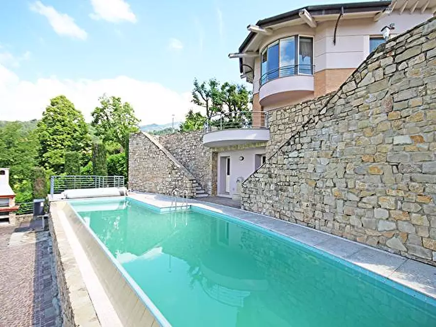 Immagine 5 di Villa in vendita  a Palazzago