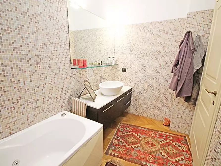 Immagine 12 di Appartamento in vendita  in via san lorenzo a Bergamo