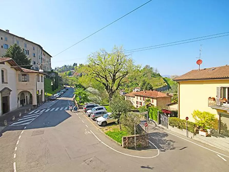 Immagine 4 di Appartamento in vendita  in via san lorenzo a Bergamo