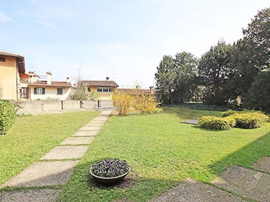 Immagine 3 di Appartamento in vendita  in via tassis a Bergamo