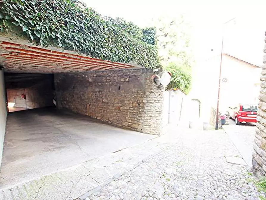 Immagine 29 di Appartamento in vendita  in via tassis a Bergamo
