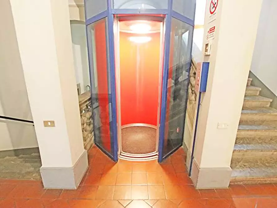 Immagine 10 di Appartamento in vendita  in via tassis a Bergamo