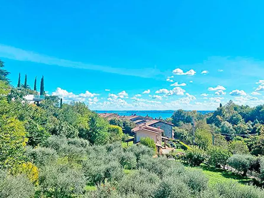 Immagine 8 di Attico in vendita  in via monte a Padenghe Sul Garda