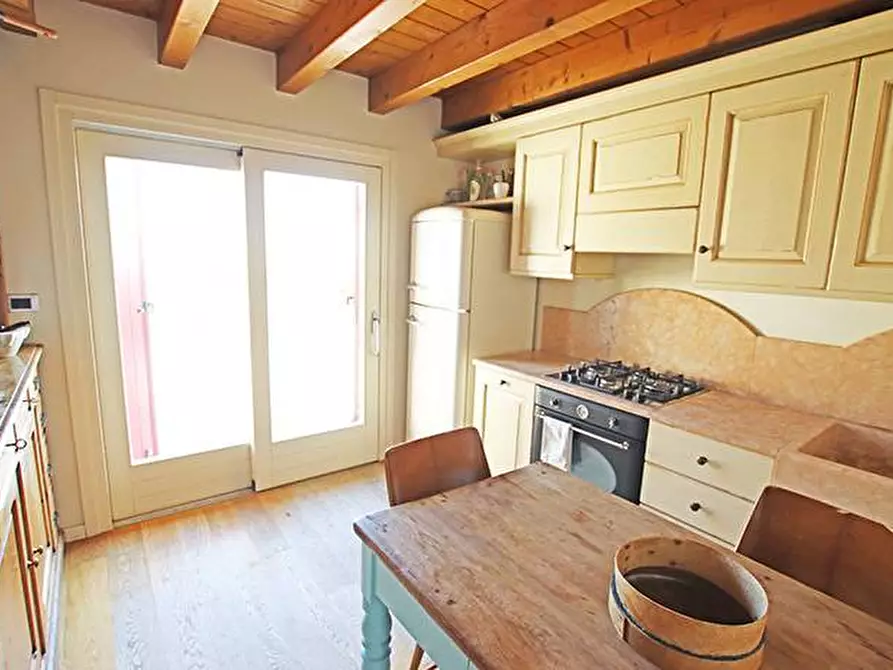 Immagine 19 di Attico in vendita  in via monte a Padenghe Sul Garda