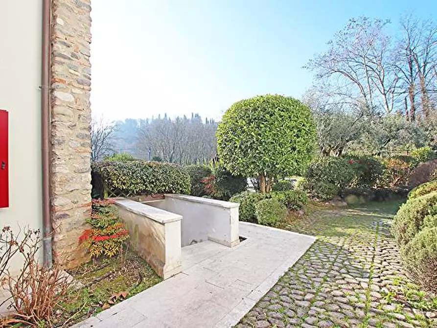 Immagine 34 di Attico in vendita  in via monte a Padenghe Sul Garda