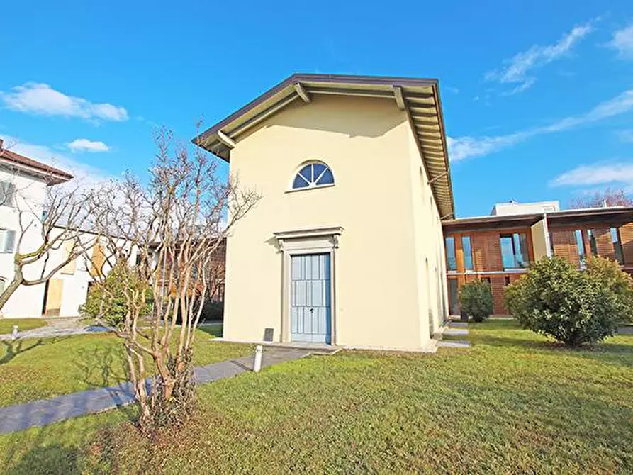 Immagine 2 di Casa indipendente in vendita  in via Marzanica a Bergamo