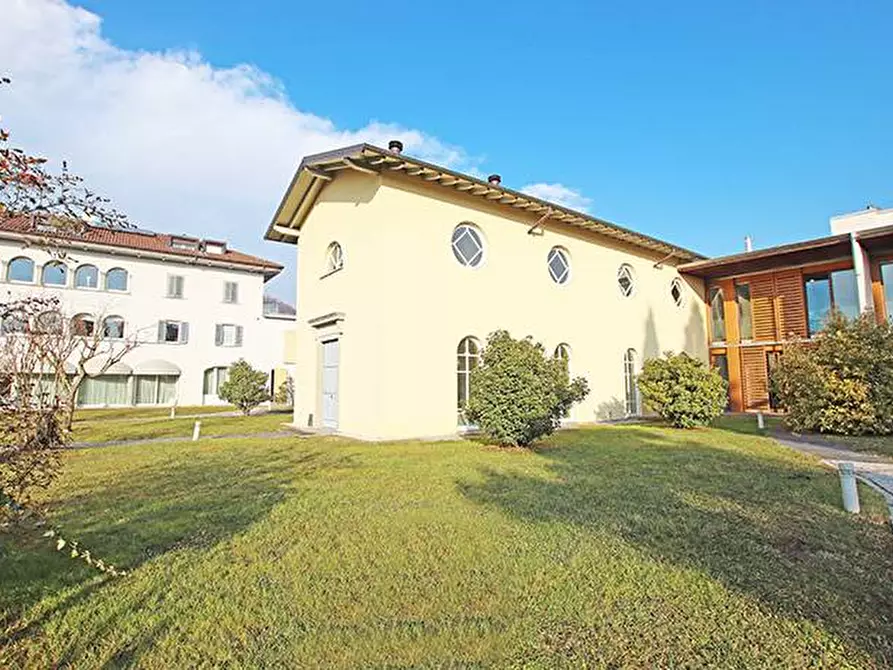 Immagine 5 di Casa indipendente in vendita  in via Marzanica a Bergamo