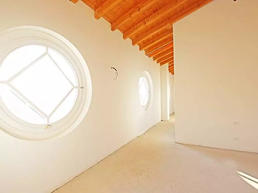 Immagine 25 di Casa indipendente in vendita  in via Marzanica a Bergamo