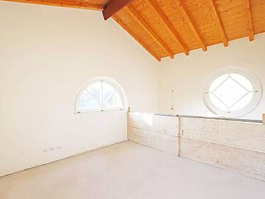 Immagine 27 di Casa indipendente in vendita  in via Marzanica a Bergamo