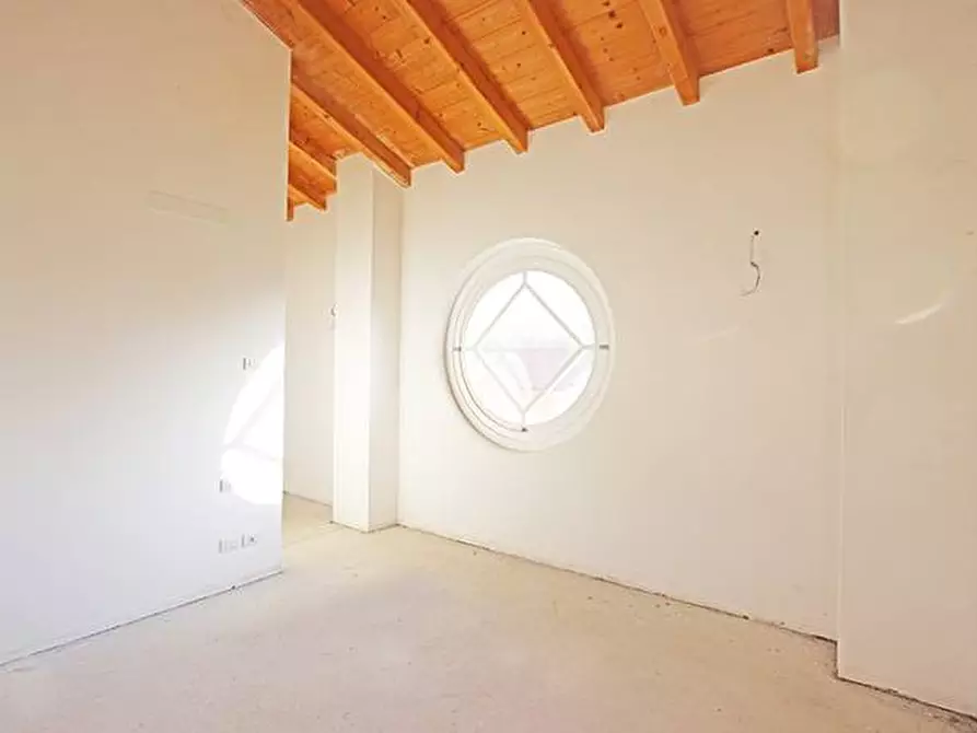 Immagine 29 di Casa indipendente in vendita  in via Marzanica a Bergamo