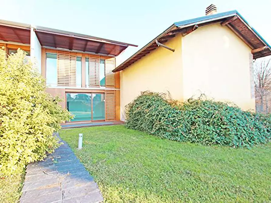 Immagine 3 di Villetta a schiera in vendita  in via Marzanica a Bergamo