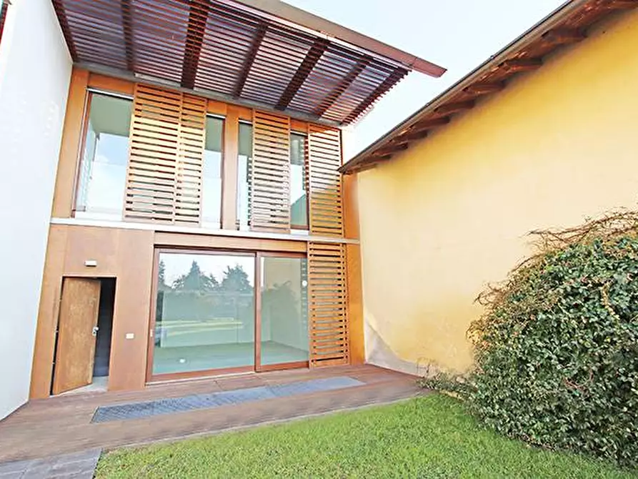 Immagine 5 di Villetta a schiera in vendita  in via Marzanica a Bergamo